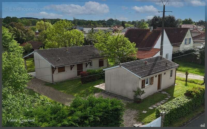 Maison à SAINT-SEURIN-SUR-L'ISLE