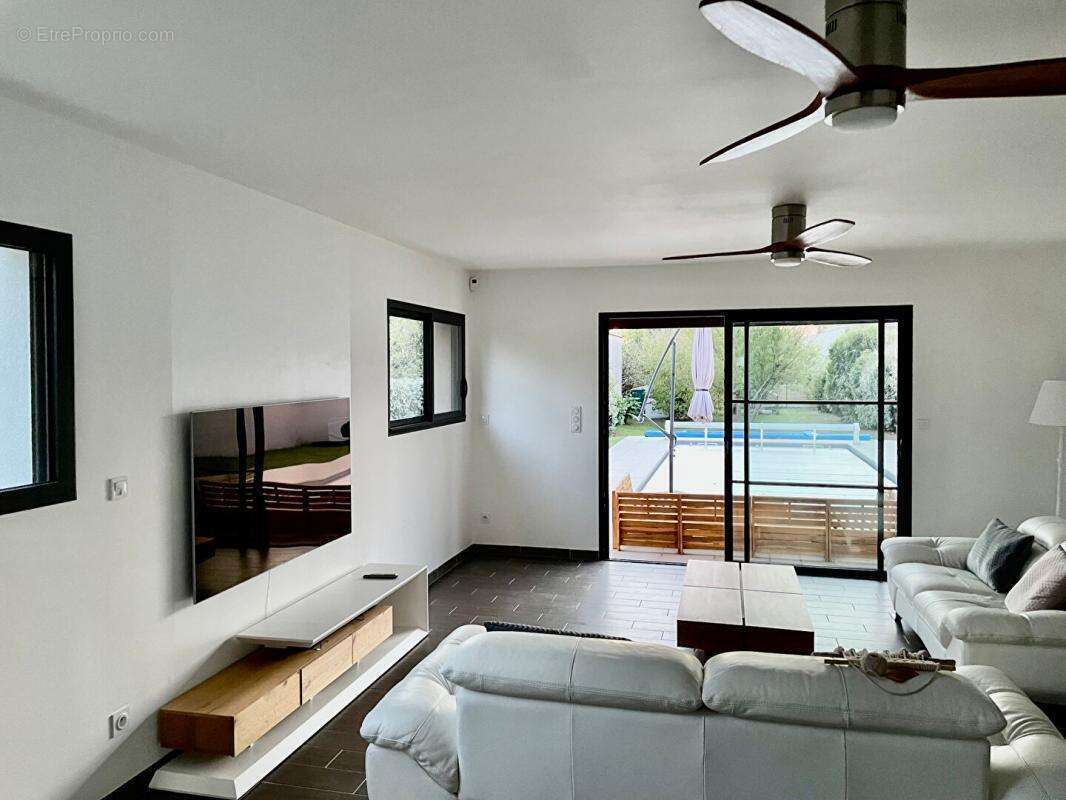 Maison à SAINT-ANDRE-DE-CUBZAC