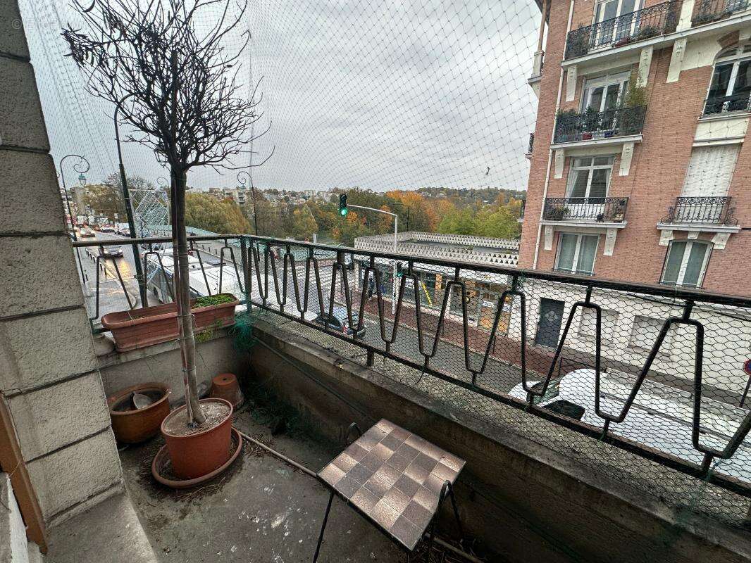 Appartement à SAINT-MAUR-DES-FOSSES