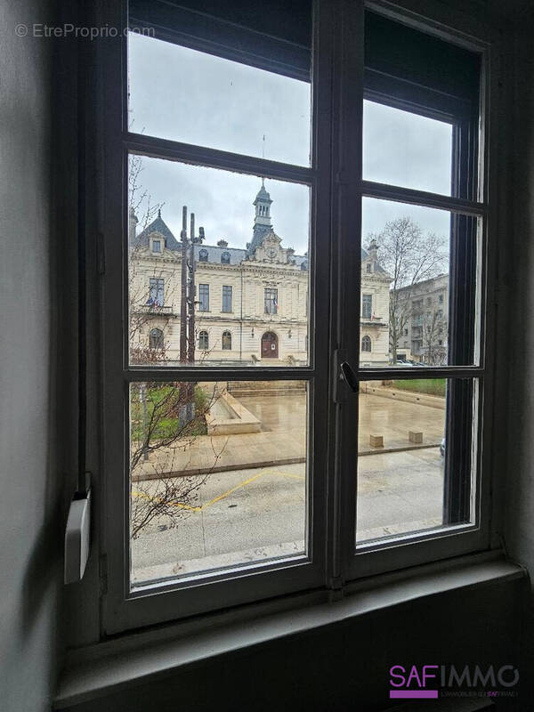 Appartement à OULLINS