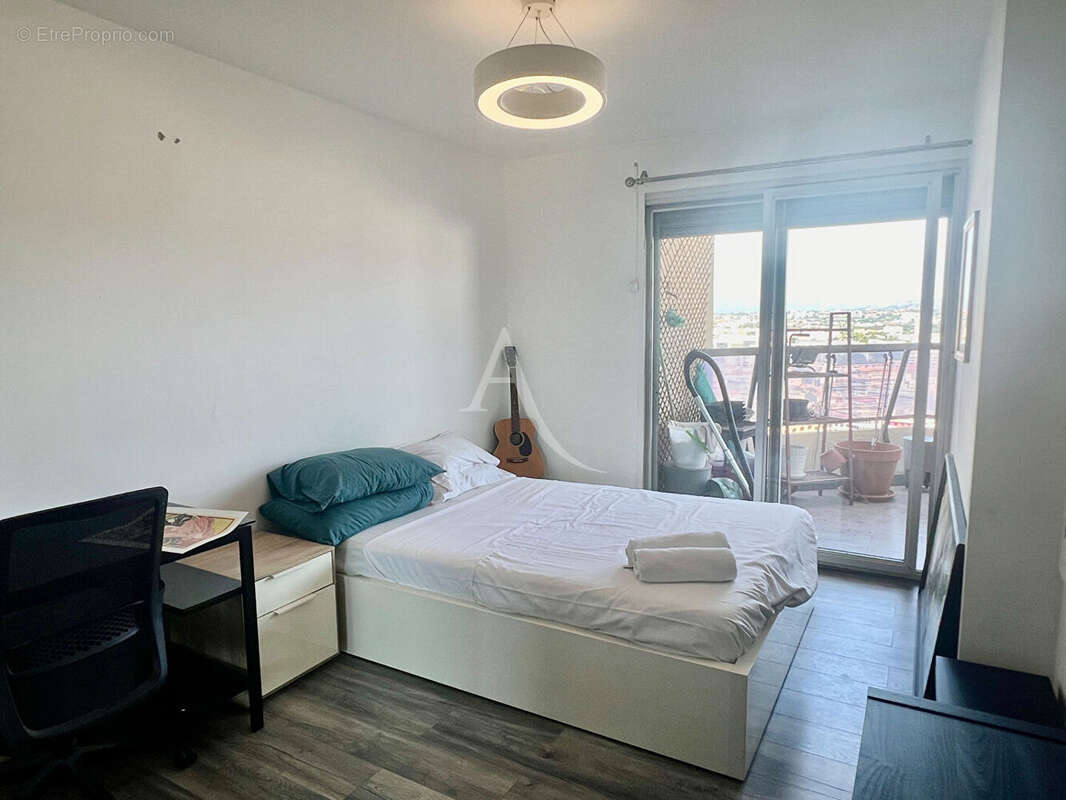 Appartement 2 pièces, 43 m2 avec terrasse vue panoramique Stade Vélodrome Le Grand Pavois 13008 Marseille - photo 7