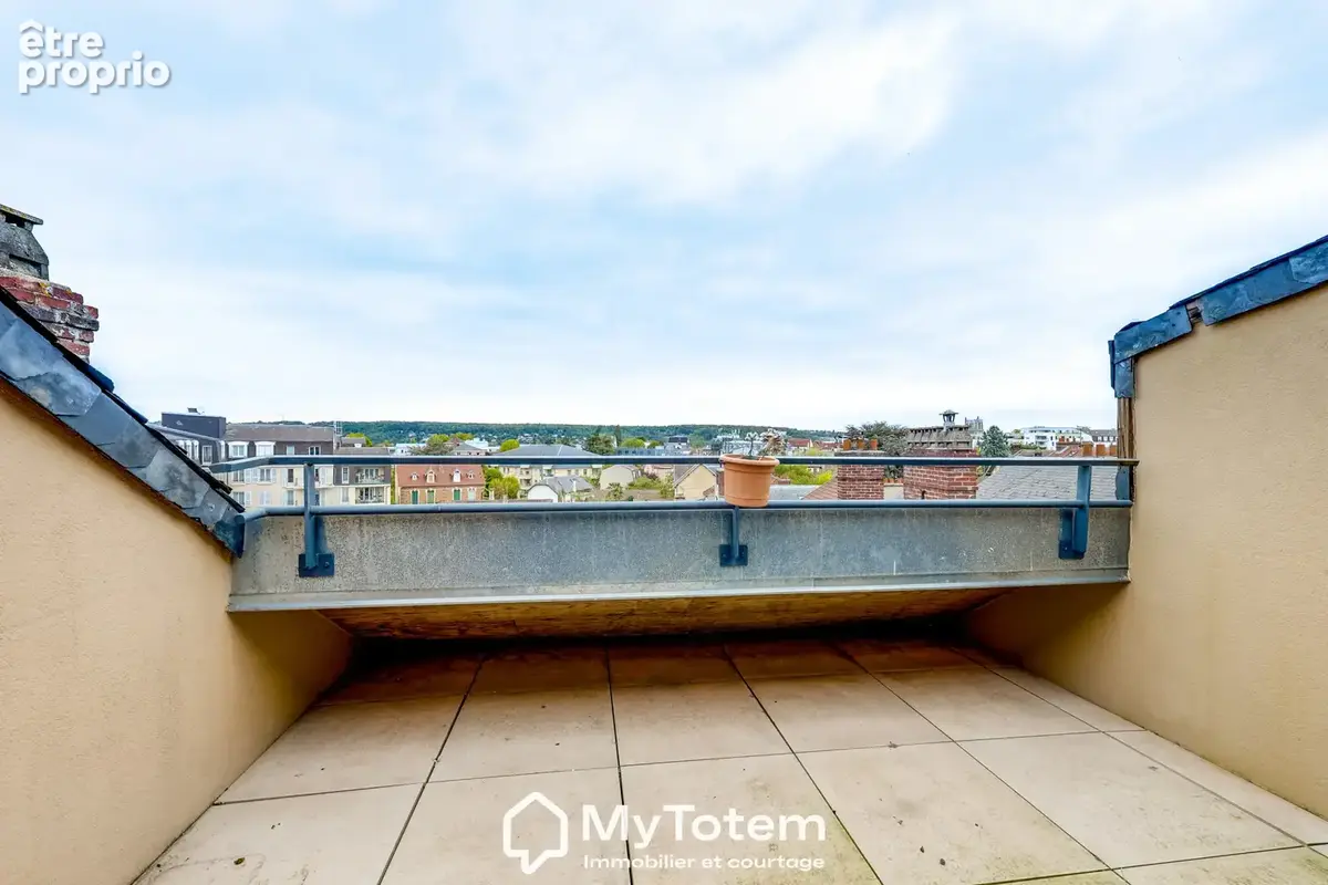 Mantes-la-Jolie proche gare  2 pièces avec terrasse et parking - photo 6