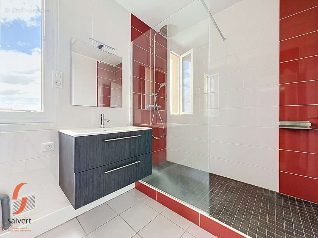 A Vendre Appartement, 3 pièces, rénové, ascenseur - photo 12