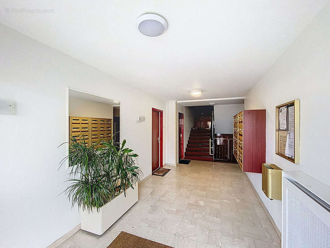 Appartement à SAINT-MAUR-DES-FOSSES