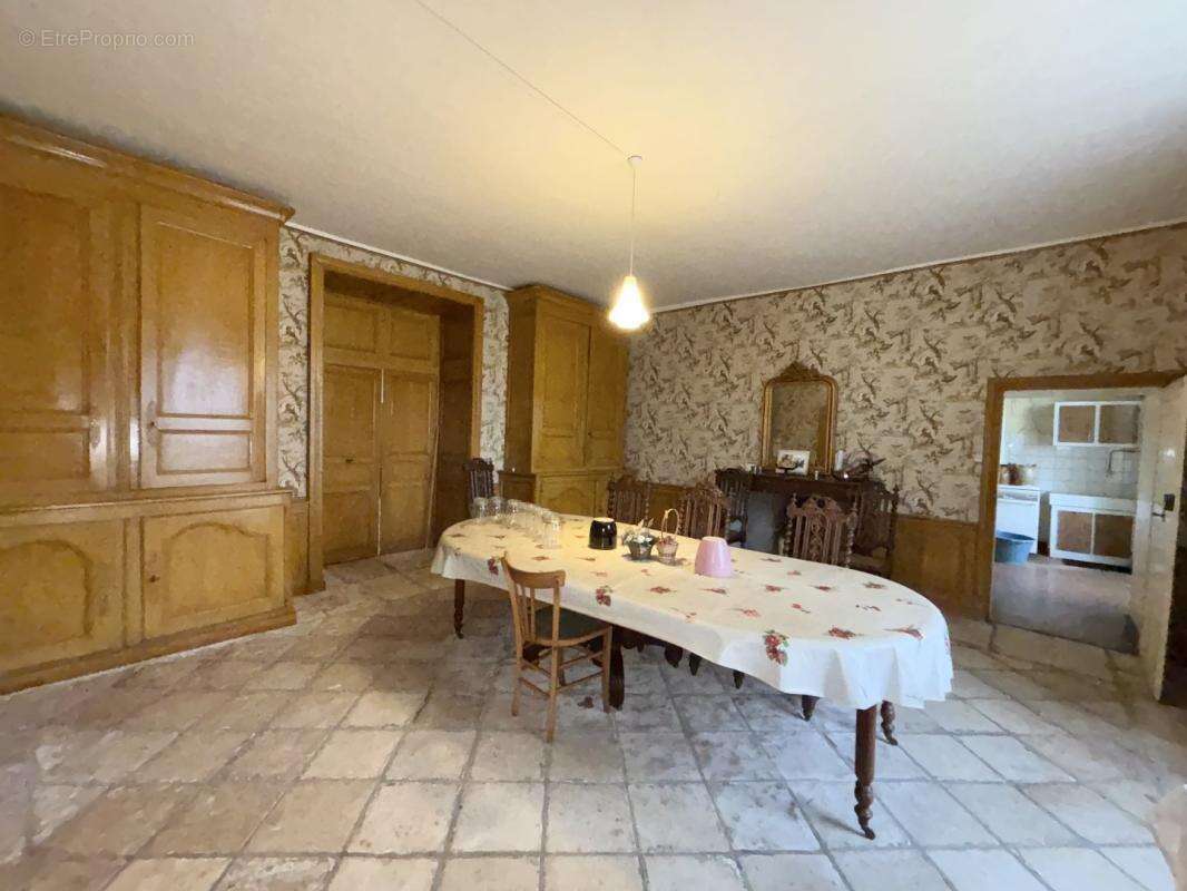 Maison à VIEUX-RUFFEC