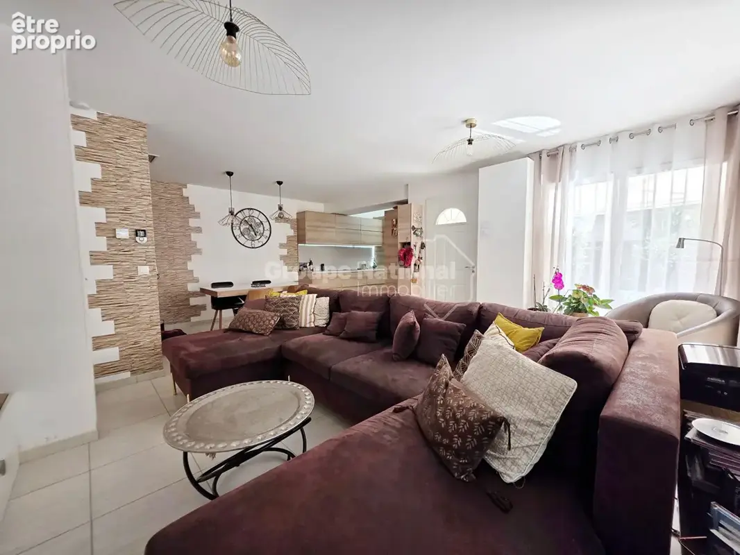 Maison contemporaine à vendre à Saint-Chamas, 4 pièces, piscine, proche commodités - photo 8