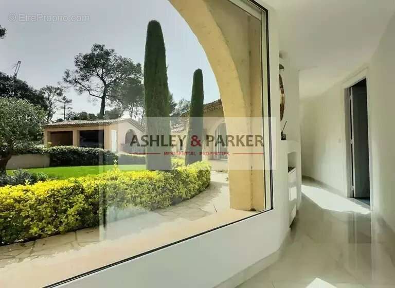 Maison à MOUANS-SARTOUX