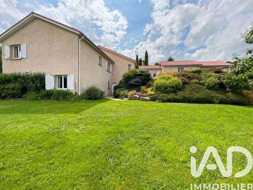 Photo 5 - Maison à SAINT-GENEST-LERPT