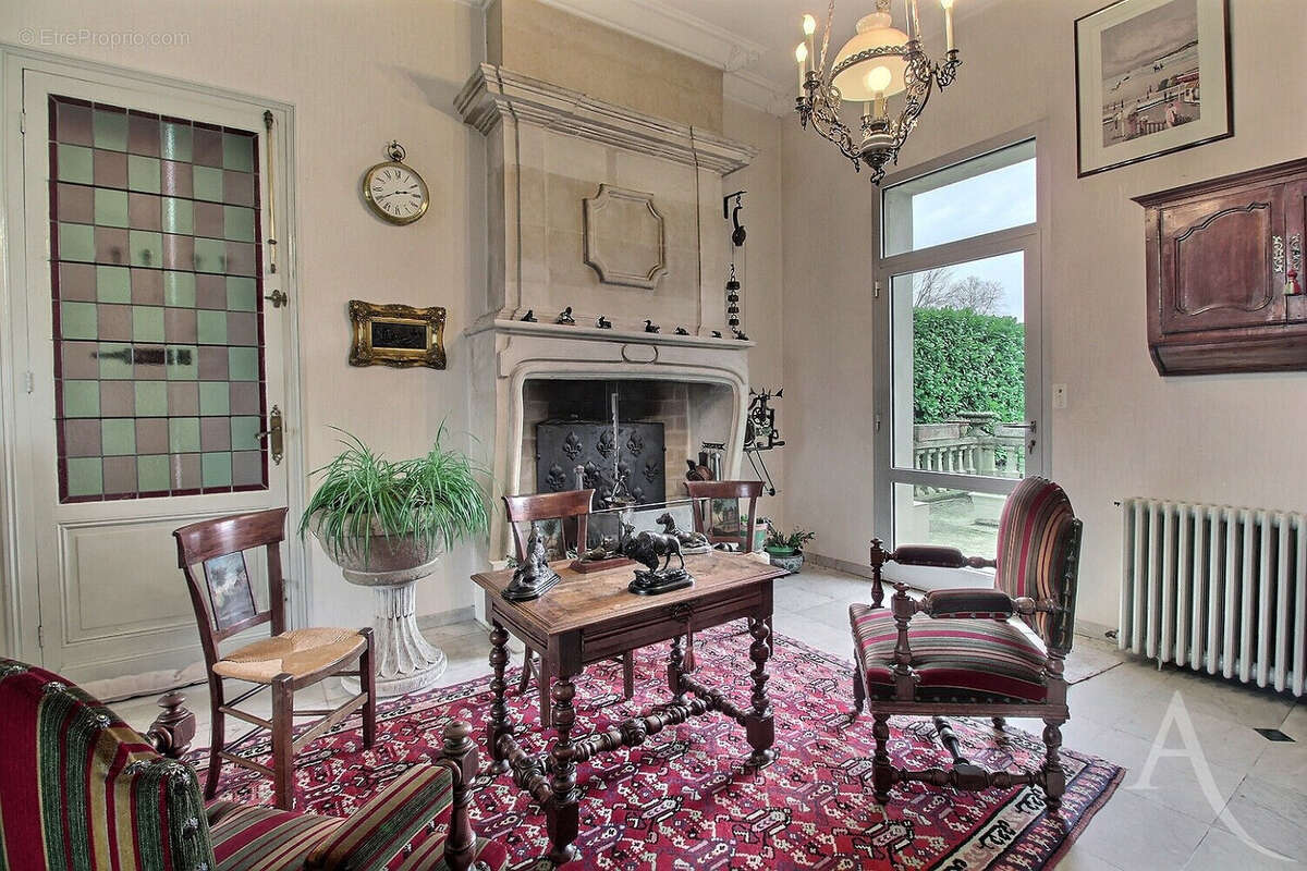 Léognan demeure en pierre (248m²) - photo 4