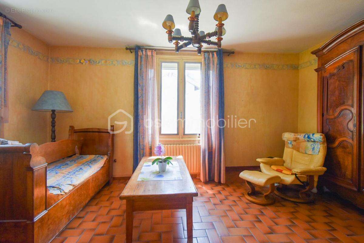 Maison à ECHIROLLES