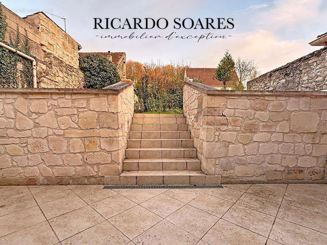 Maison à PONT-SAINTE-MAXENCE