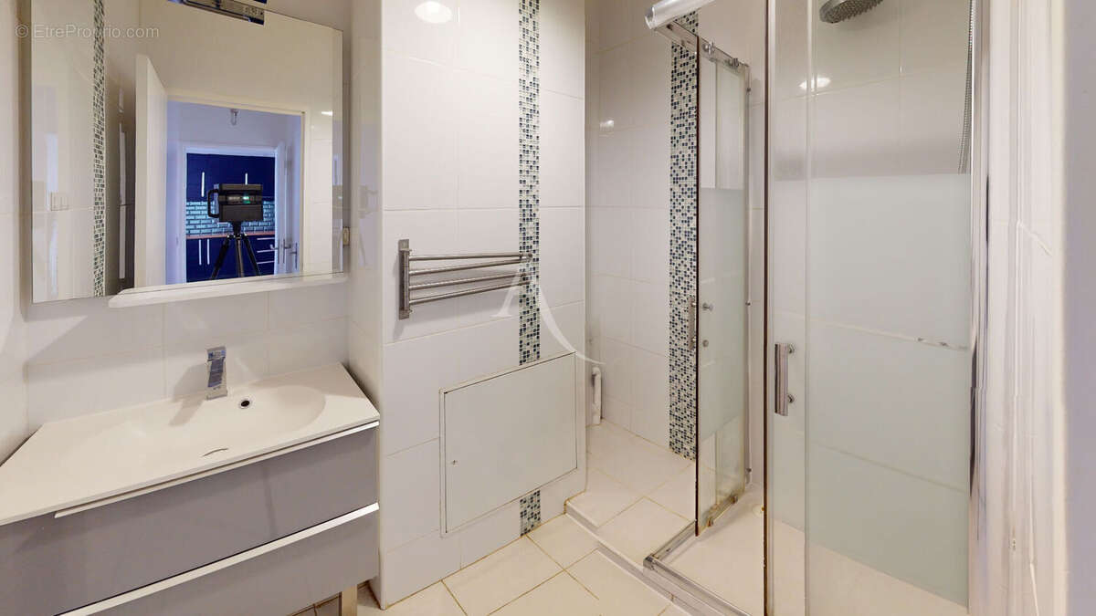 Appartement à PARIS-10E