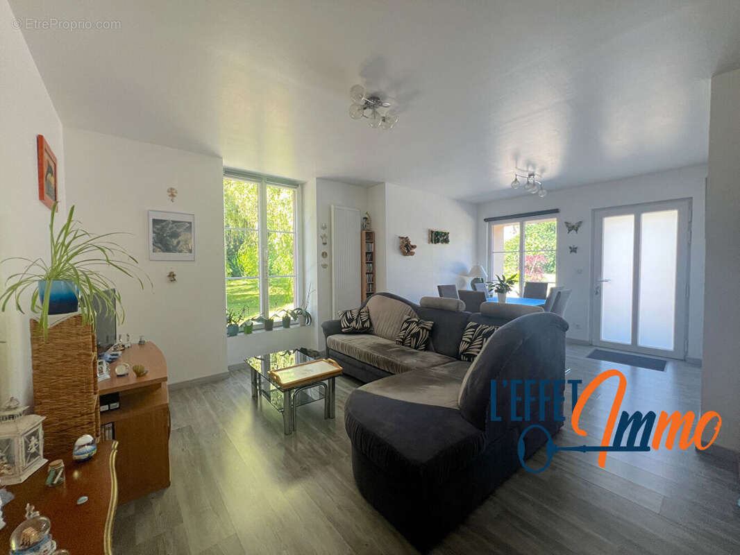Appartement  3 pièces de 75m2 + logement indépendant de 26m2 - photo 3
