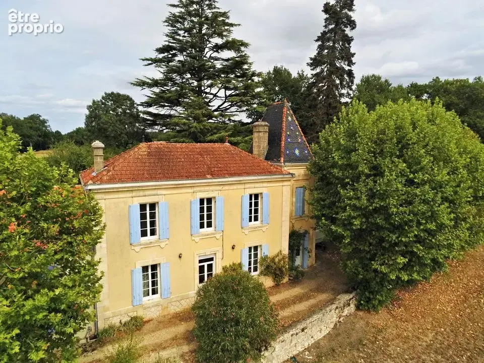 Photo Maison à Saint-Genes-De-Castillon au prix de 675 000€