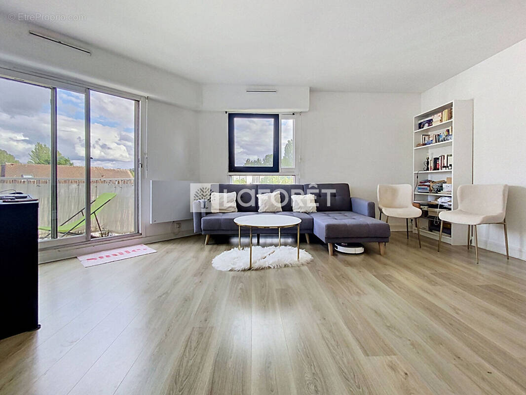 Appartement à VERNEUIL-SUR-SEINE