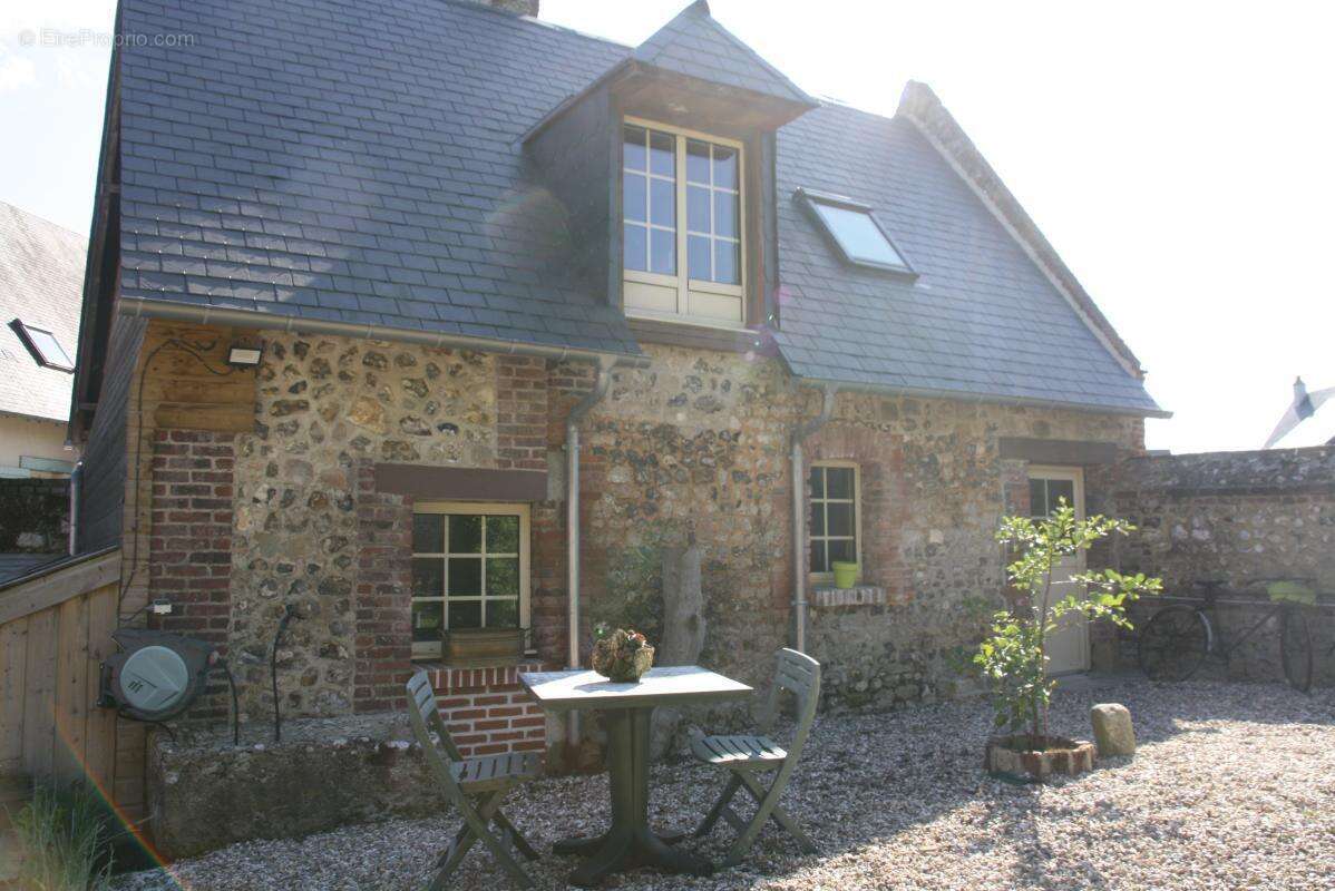 Maison à GRAINVILLE-LA-TEINTURIERE