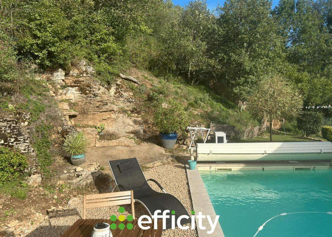 Maison à ANNOISIN-CHATELANS