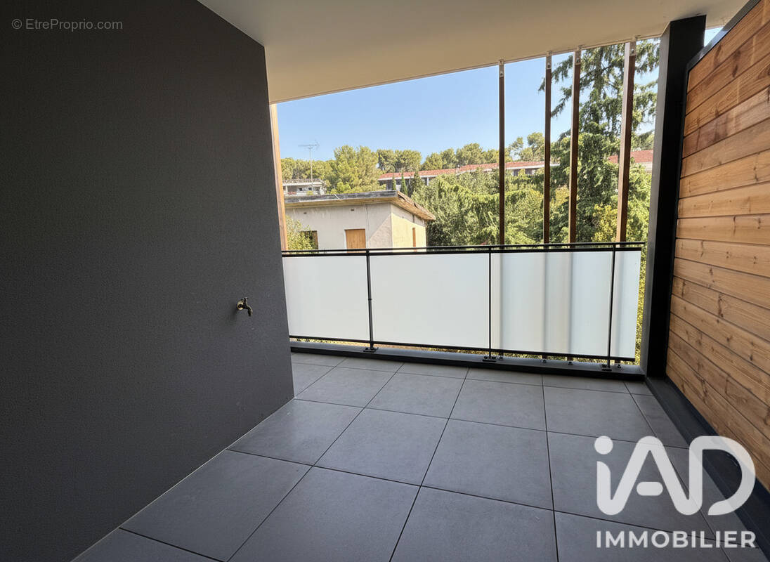 Photo 1 - Appartement à MARSEILLE-11E