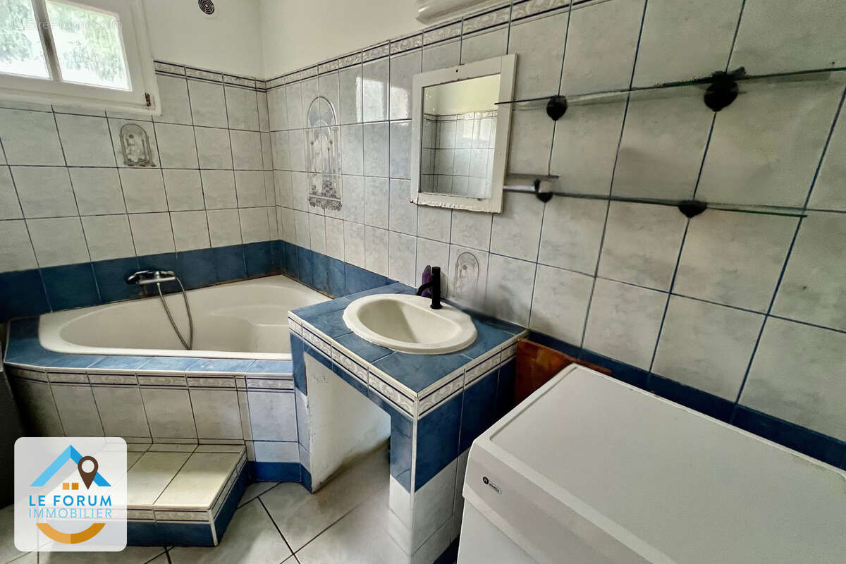 Saint joseph 97480 - maison familiale - de plain-pied - beaux volumes - quartier calme - photo 8