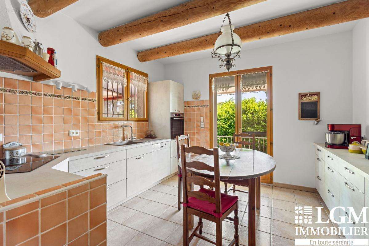 Maison à EGUILLES