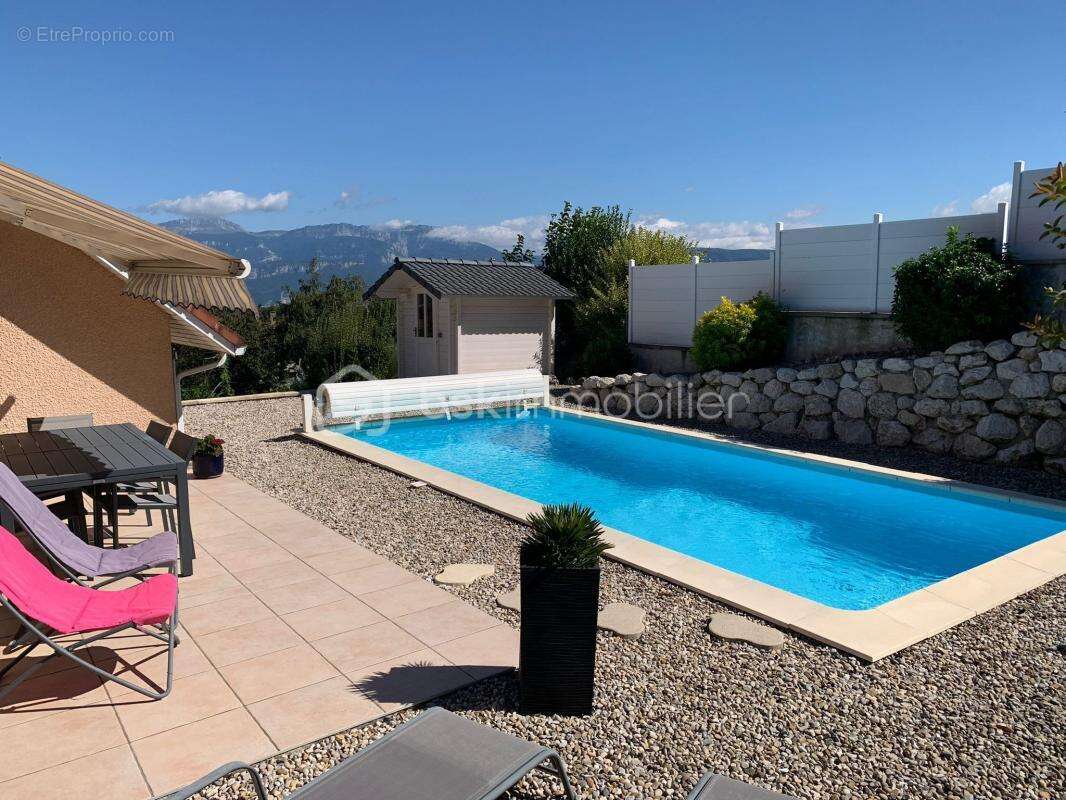 Maison à BEAUCROISSANT