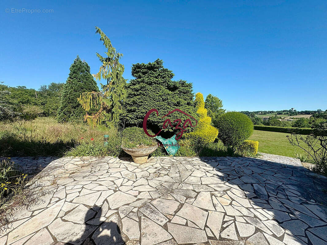 Maison Camblanes et Meynac , vue dégagée , sur grand terrain - photo 2