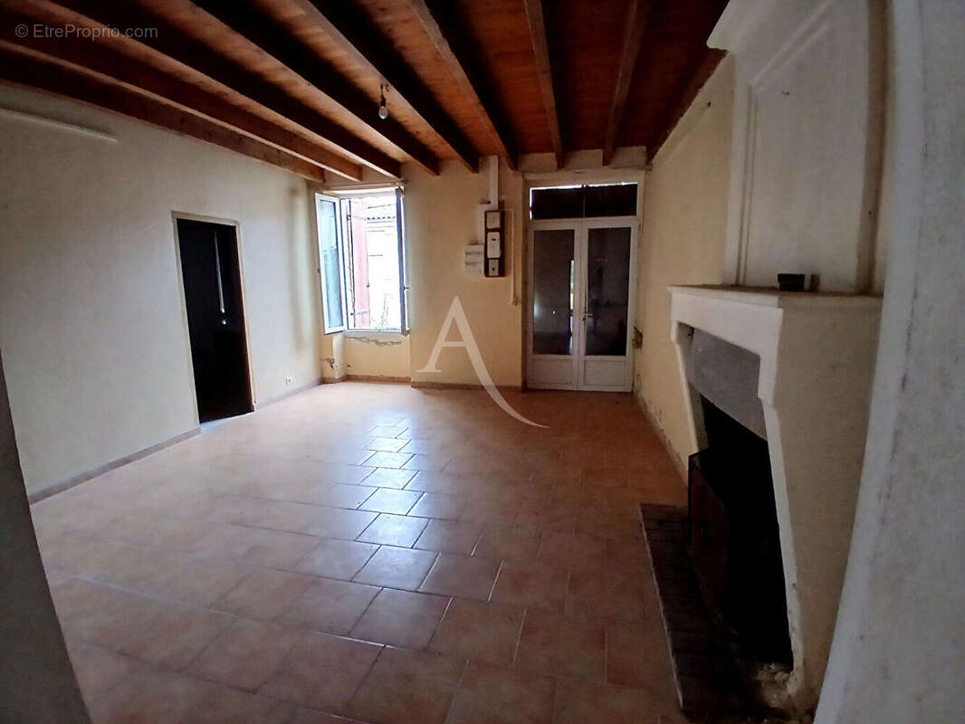 Maison à SAINT-DIZANT-DU-GUA