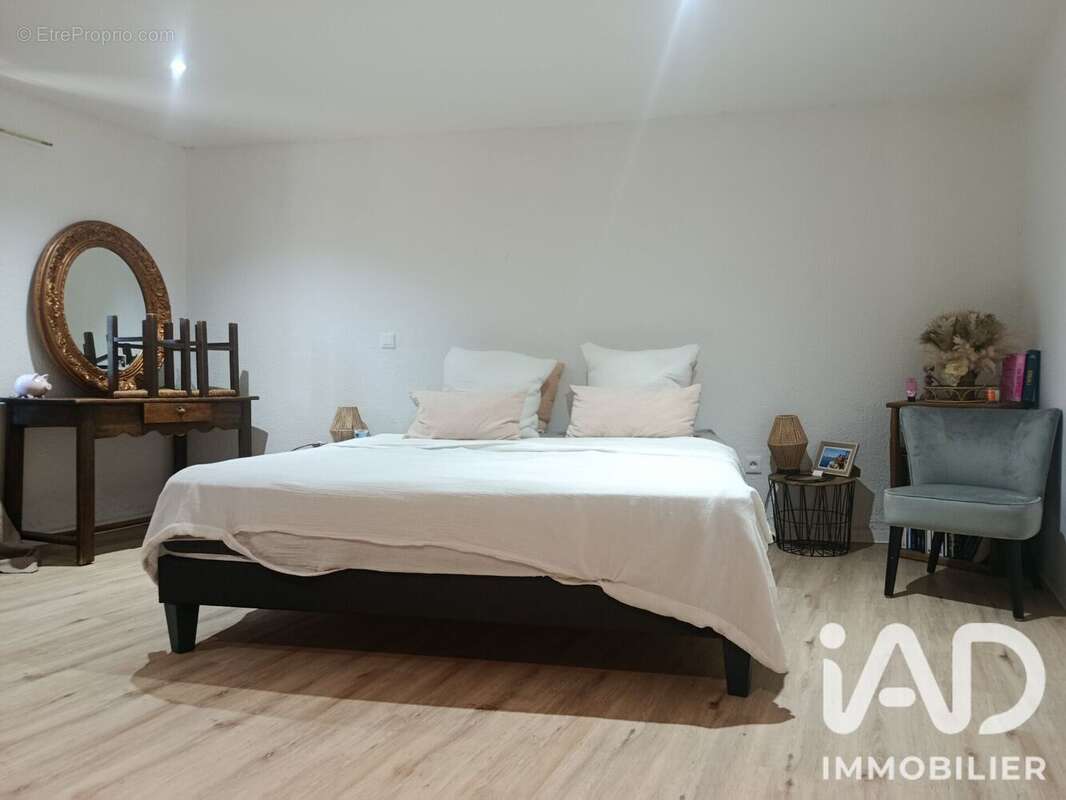 Maison 207 m² à Mons  - photo 8