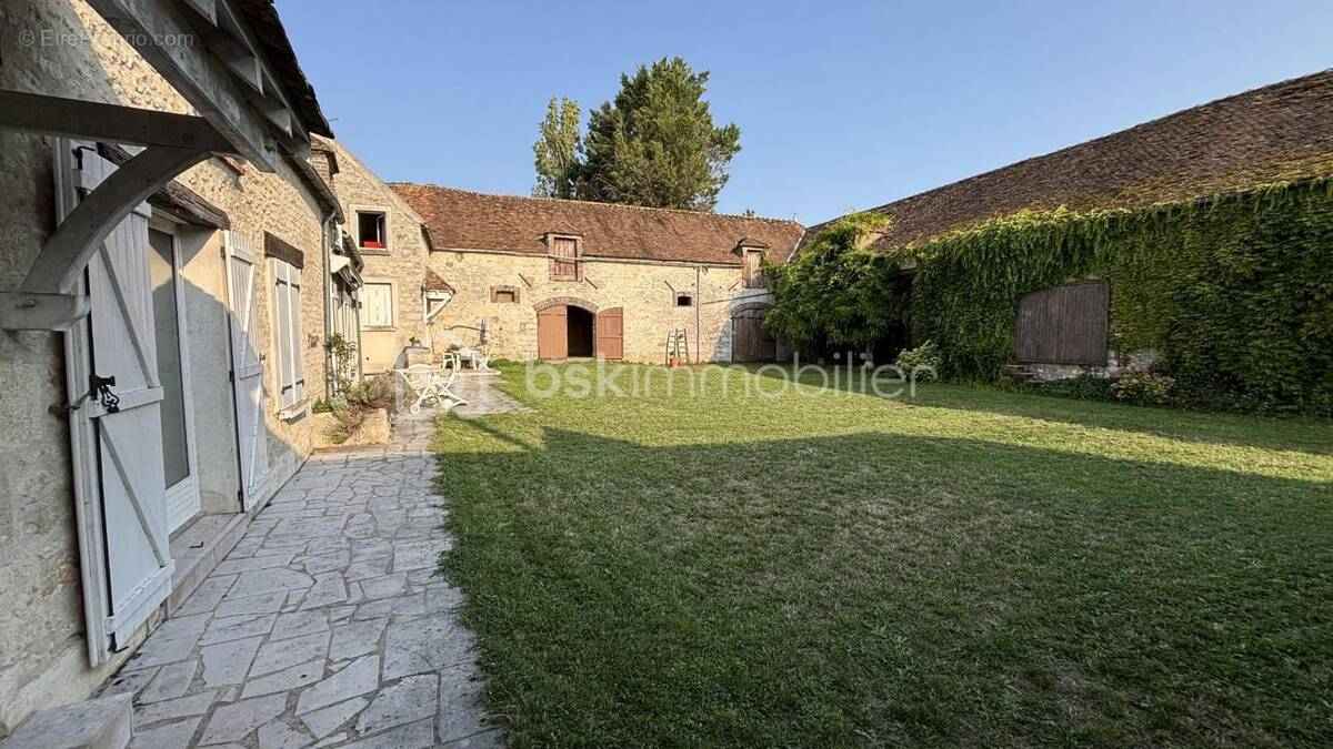 Maison à NEMOURS