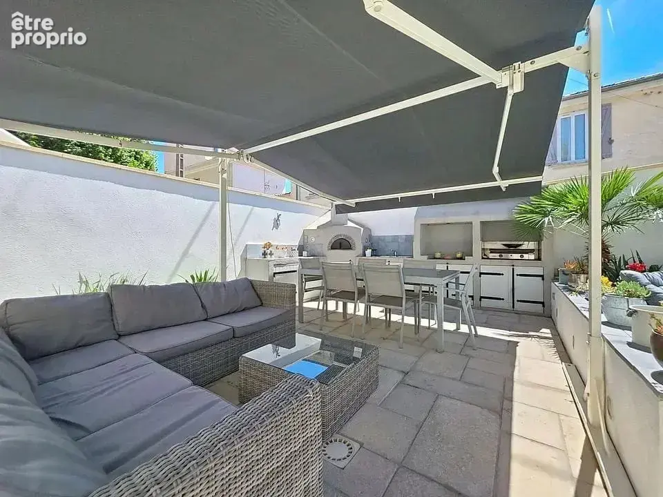 Magnifique maison de ville ,proche commerces et Croisette - 127 m2 habitables - photo 2