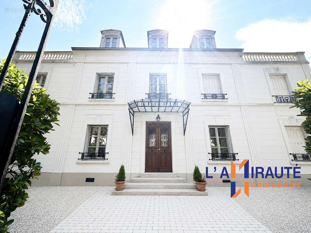 Maison Maisons Laffitte 8 pièce(s) 184 m2 - photo 12