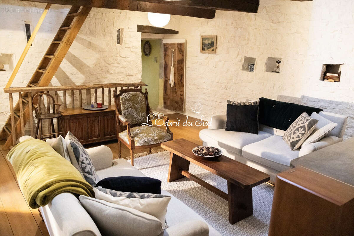 Maison 134 m² à Parisot  - photo 9