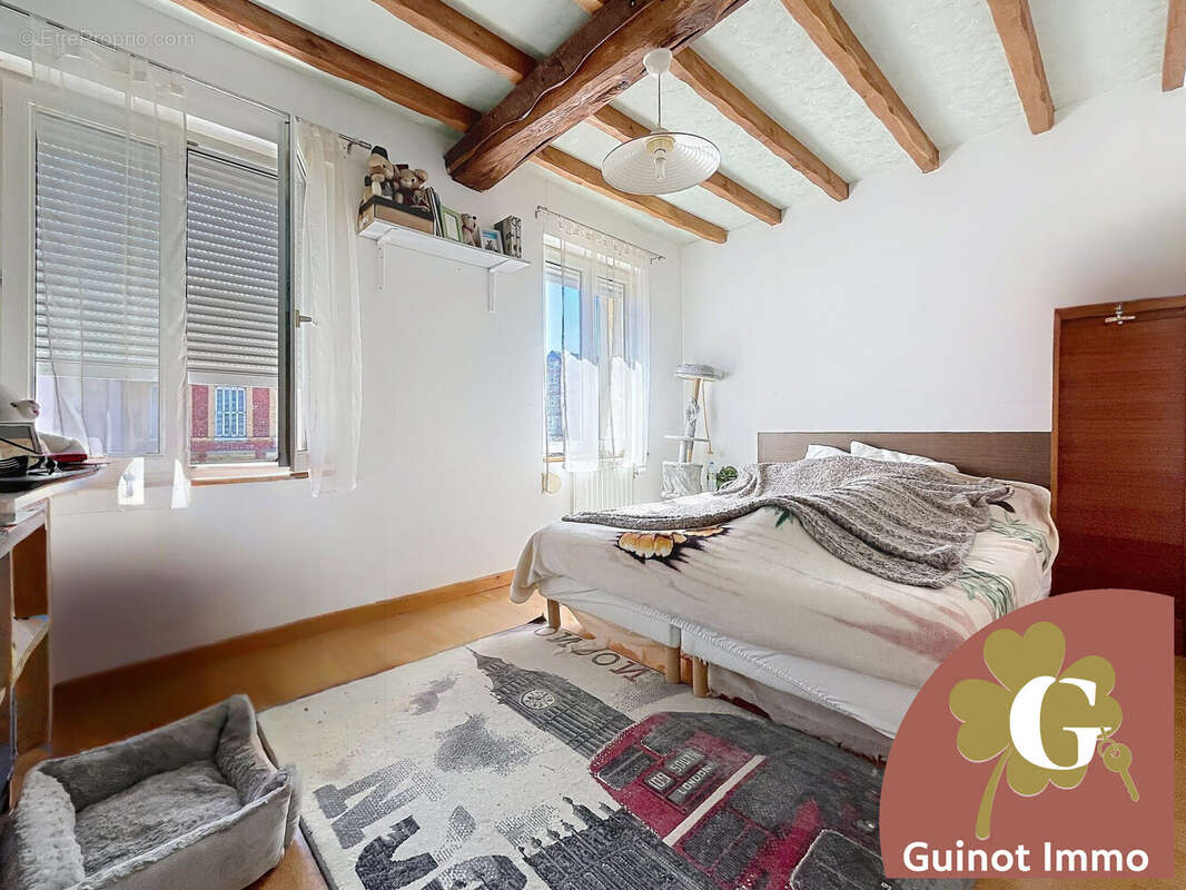 Maison à LILLEBONNE