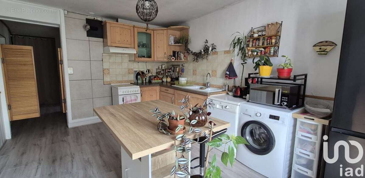 Maison 115 m² à Etival  - photo 3