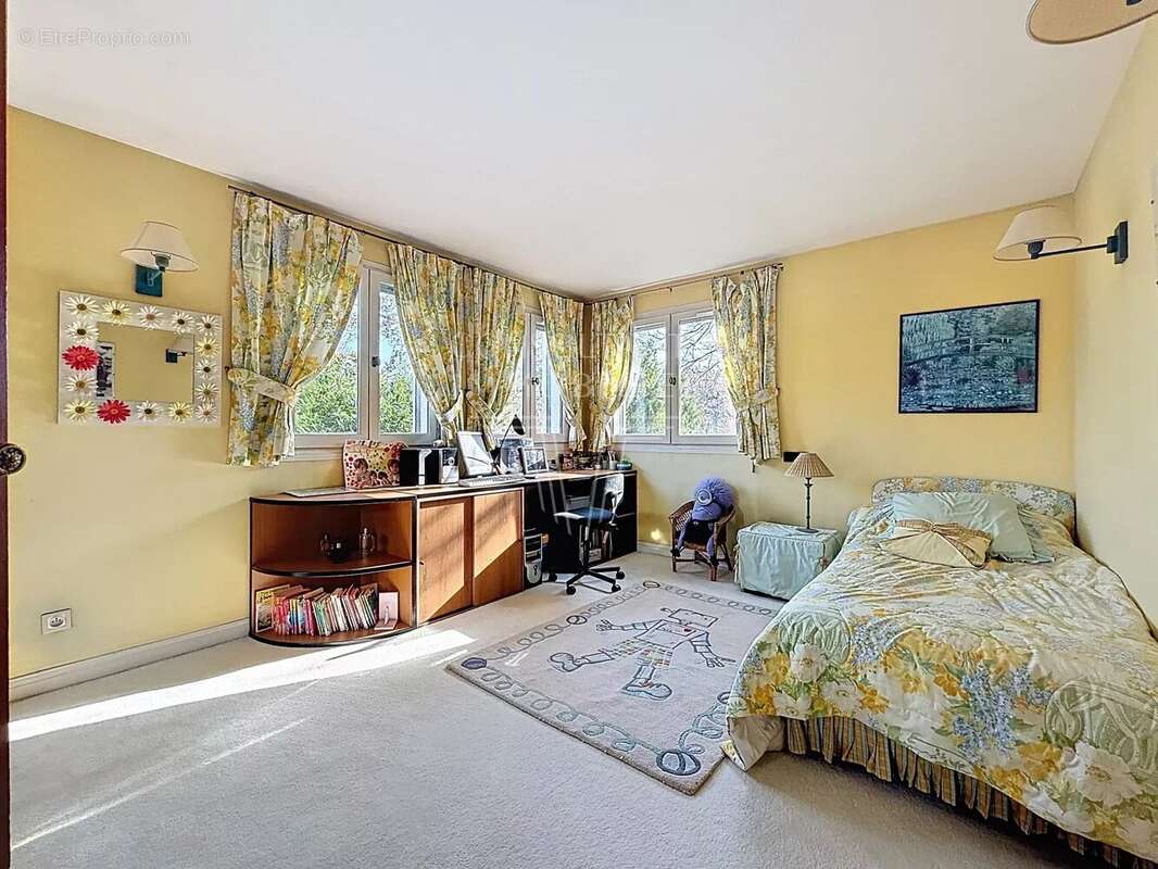 Maison à LE VESINET