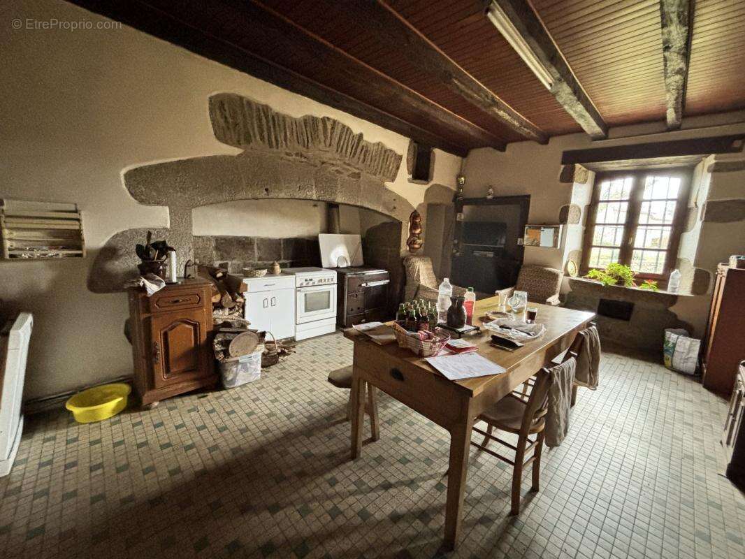 Maison à ROANNES-SAINT-MARY