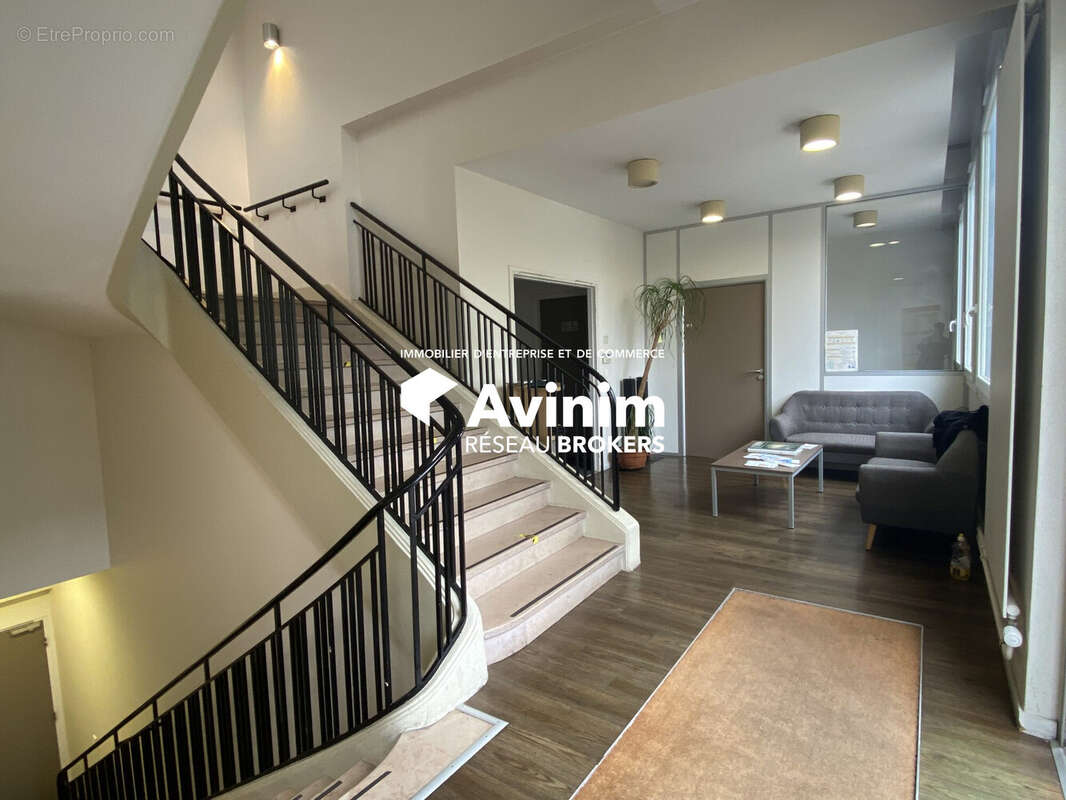 Commerce à NANTERRE