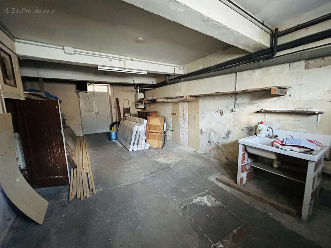 Maison de ville avec grand garage et cour. - photo 11