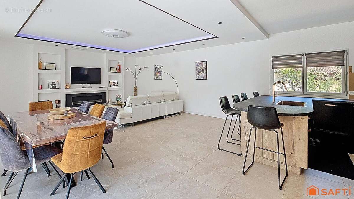 Photo 8 - Maison à SILLANS-LA-CASCADE