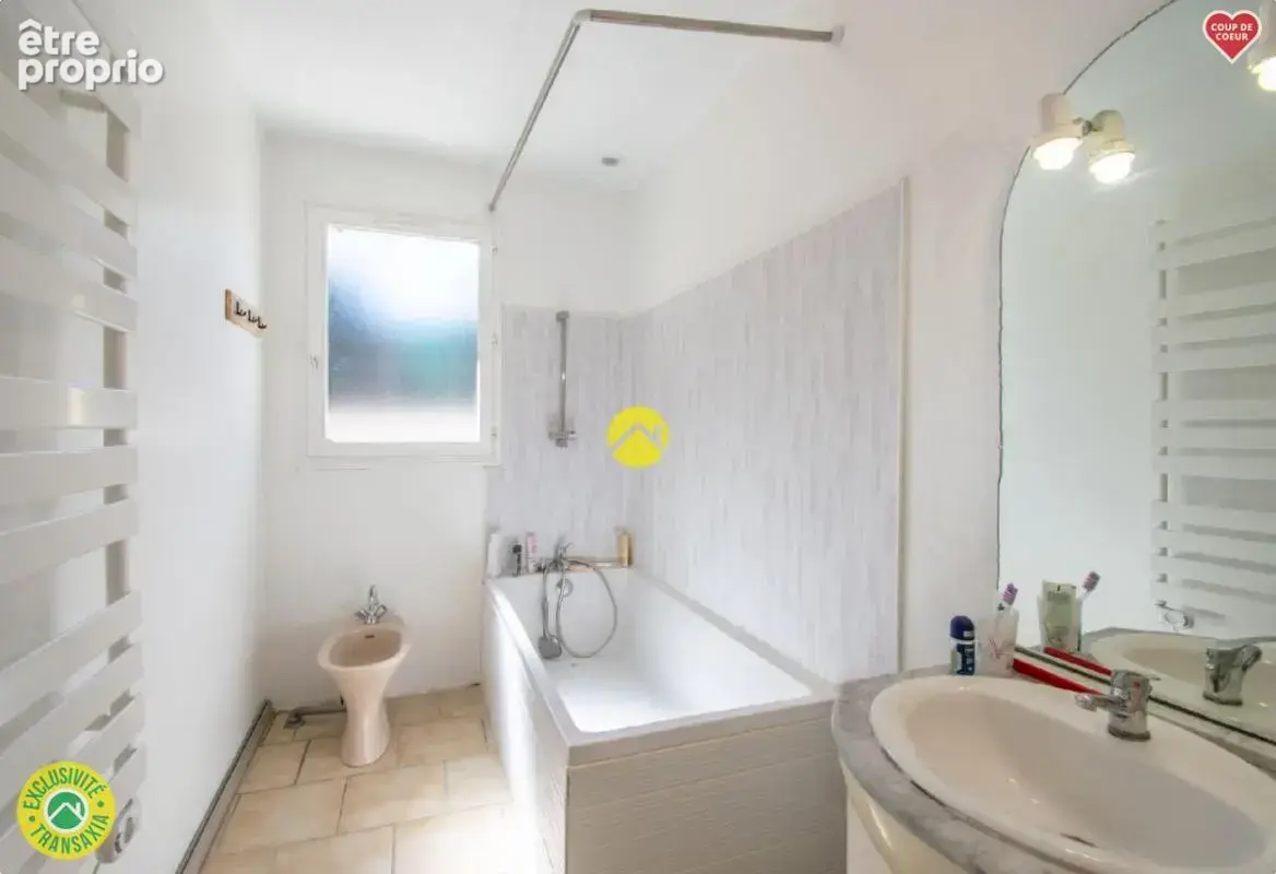 Maison plain-pied au centre village - photo 10