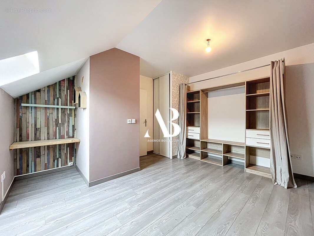 Appartement à MOISSY-CRAMAYEL