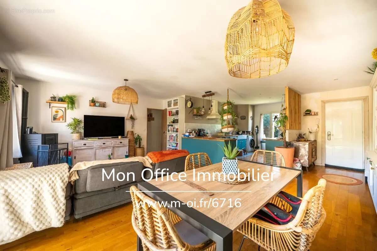 Maison à PERTUIS