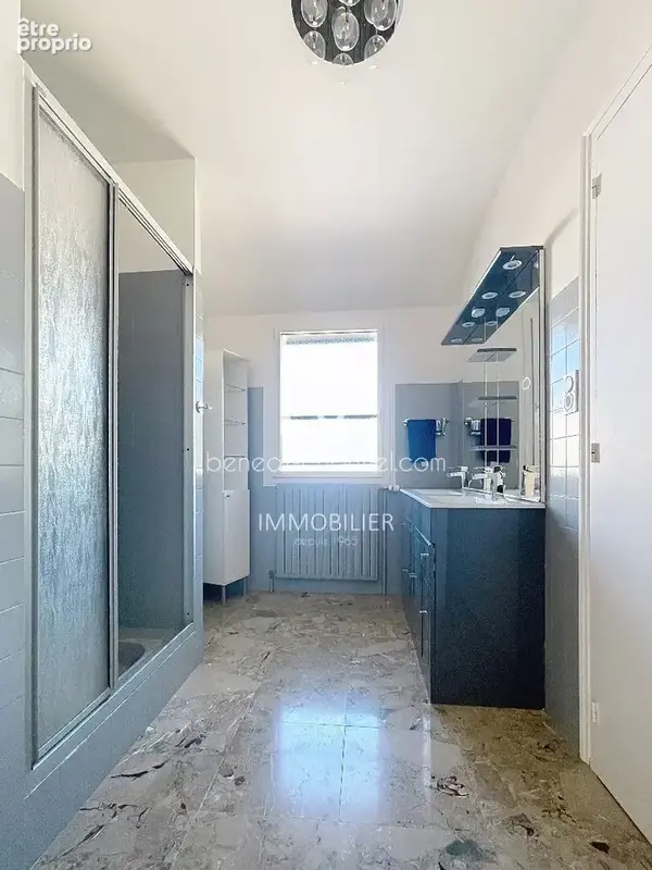 PLOEREN - Maison Familiale 215 m² - 6 Chambres - Terrain 1096 m² - photo 13