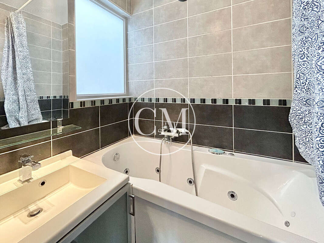 Appartement à VERSAILLES