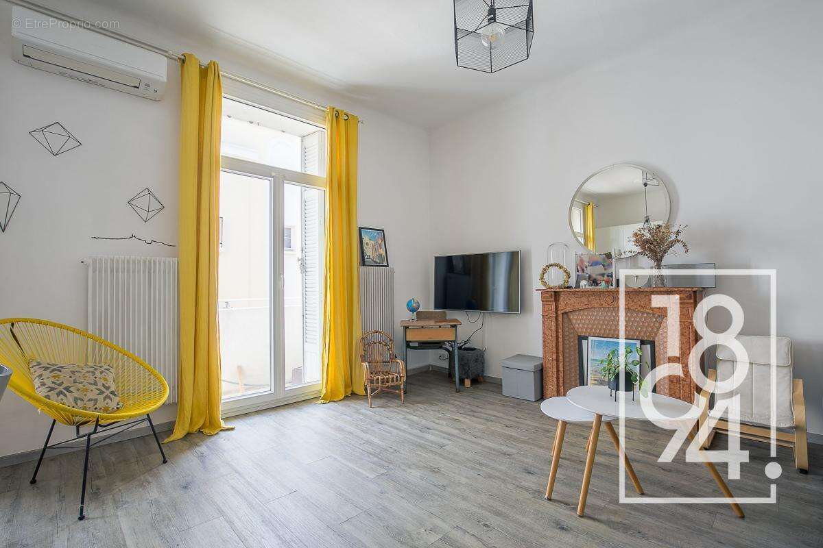 Appartement à MARSEILLE-5E
