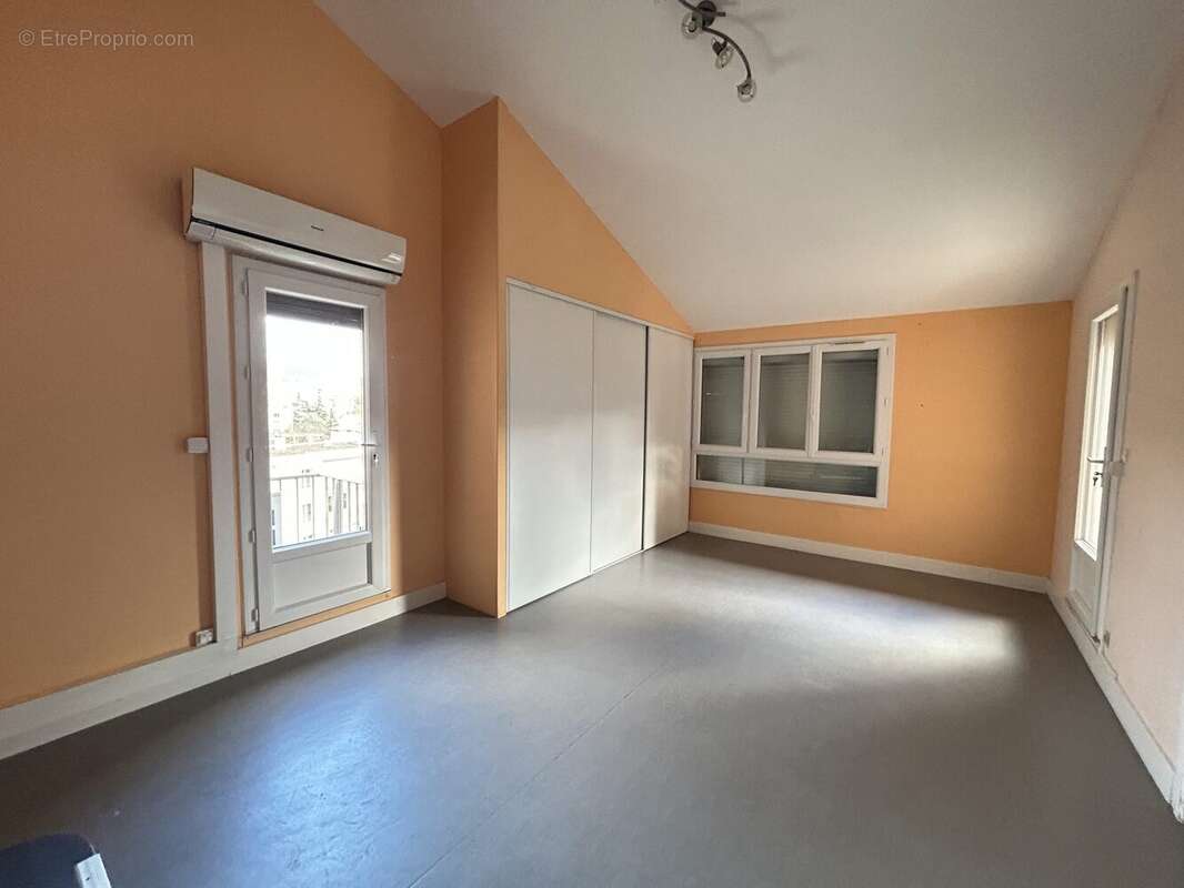 Appartement 120 m² à Privas  - photo 5