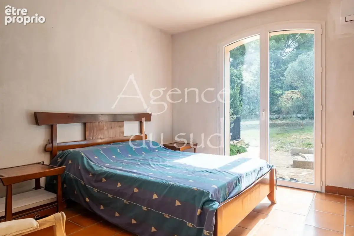 LA CIOTAT ? FIGUEROLLES / MUGEL - Villa type 4/5 de 160m² avec jardin et garage. - photo 9