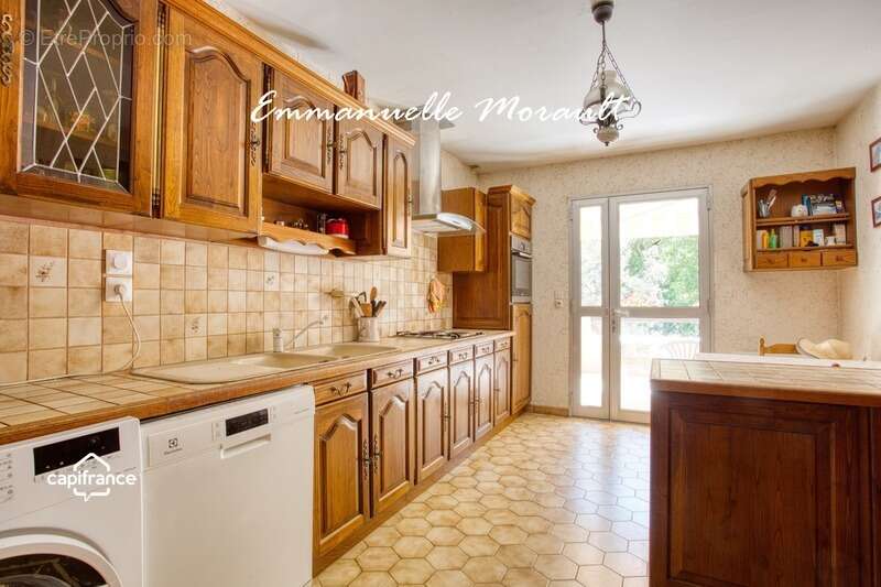 Maison à BAGNOLS-EN-FORET