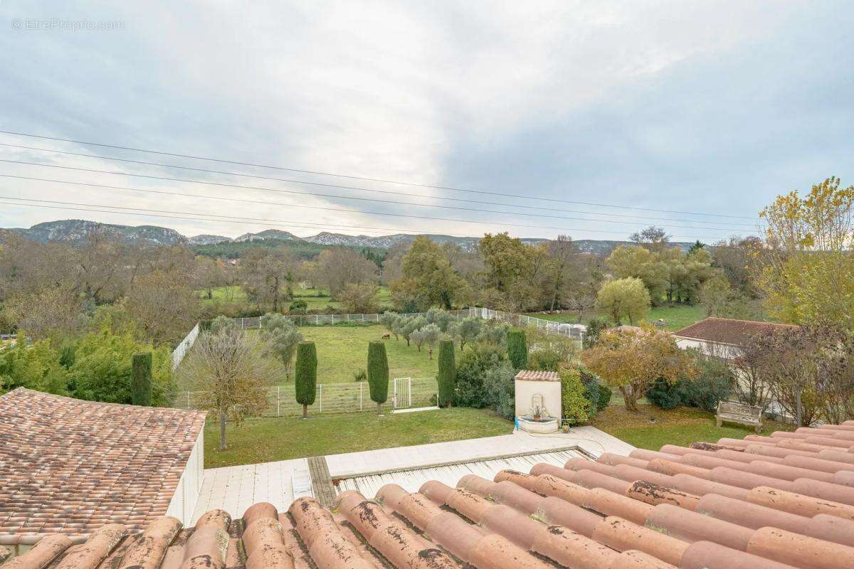 Maison à SAINT-VICTORET