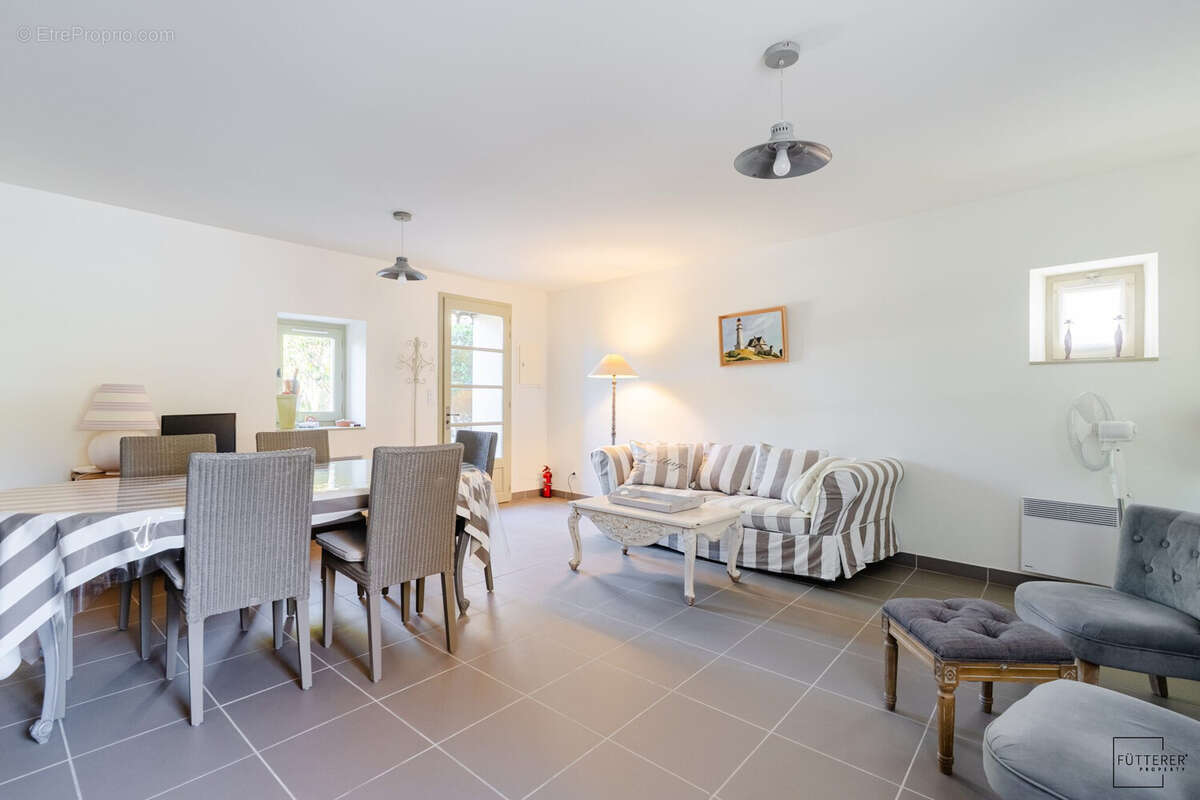 Maison 149 m² à Saint-Nazaire-D'aude  - photo 5